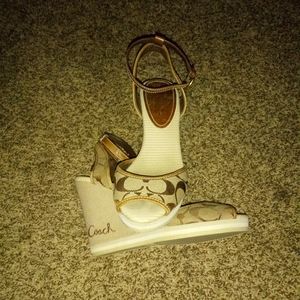 Vintage Coach Sandles